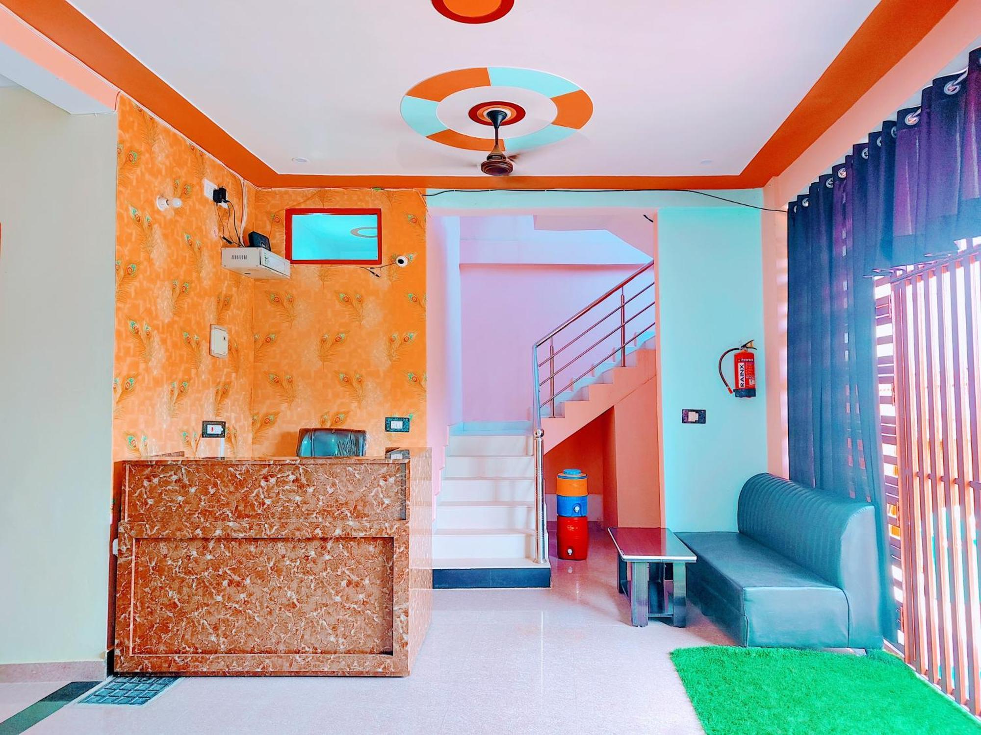 Hotel Raghukul Ayodhya Kültér fotó