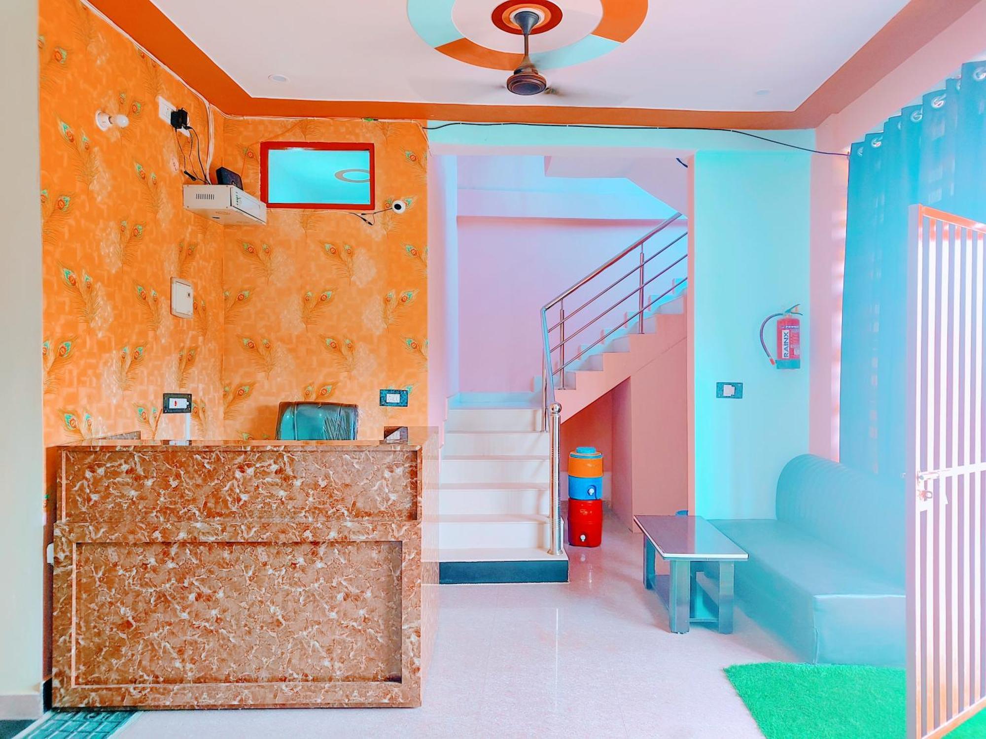 Hotel Raghukul Ayodhya Kültér fotó